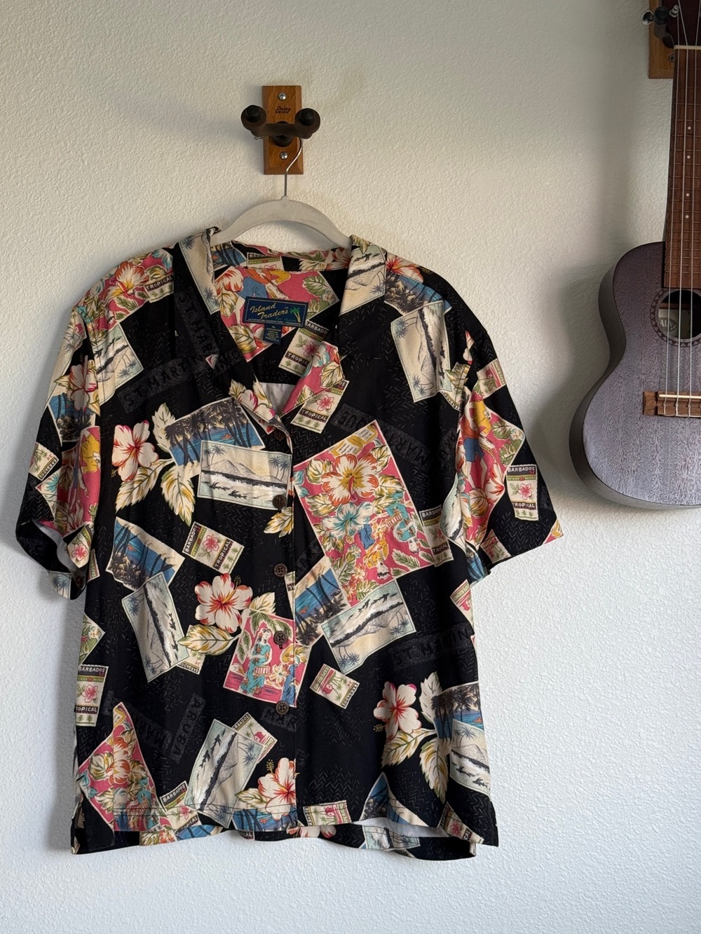 Vintage Island Traders Hawaiian Shirt XL Barbados Aruba St Martin Postcard